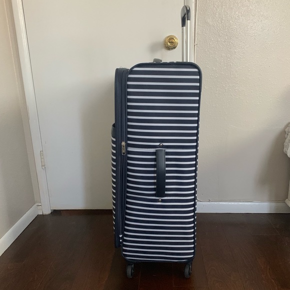NWT ✨Tommy Bahama 29” expandable spinner suitcase - Picture 2 of 8